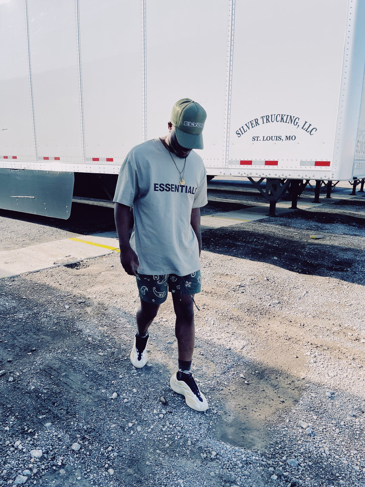 Elyon Trucker